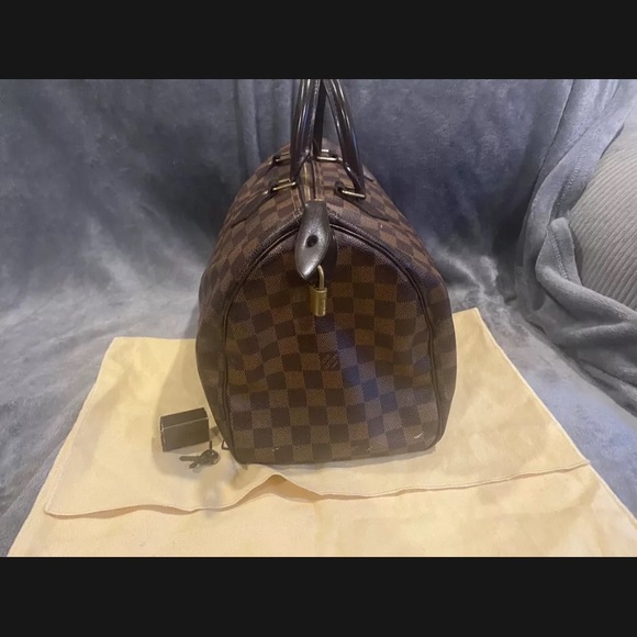 Authentic Louis Vuitton Speedy 35 Damier - Picture 2 of 9